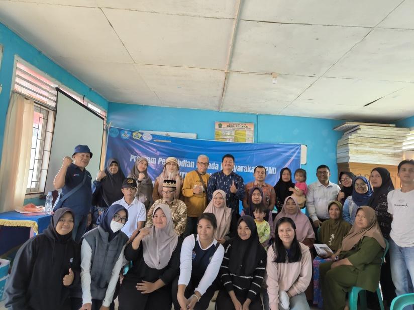 Department of Biology FMIPA UNIB Holds Community Service through Strengthen Literacy for Economic Improvement and Science Knowledge in Pelabai Village, Lebong, Bengkulu Department of Biology FMIPA UNIB Holds Community Service through Strengthen Literacy for Economic Improvement and Science Knowledge in Pelabai Village, Lebong, Bengkulu
