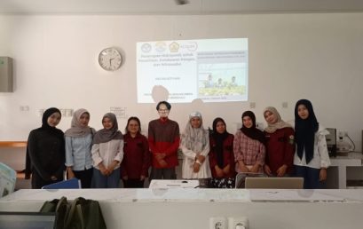 Tri Dharma Integration: Transforming Hydroponics from Laboratory Research to Sustainable Business and Food Security