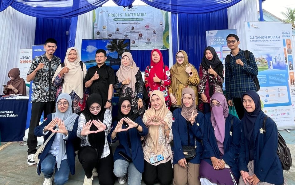 Exploring the Future: Universitas Bengkulu’s Undergraduate Chemistry Program Shines at EDU FAIR 2025 Exploring the Future: Universitas Bengkulu’s Undergraduate Chemistry Program Shines at EDU FAIR 2025