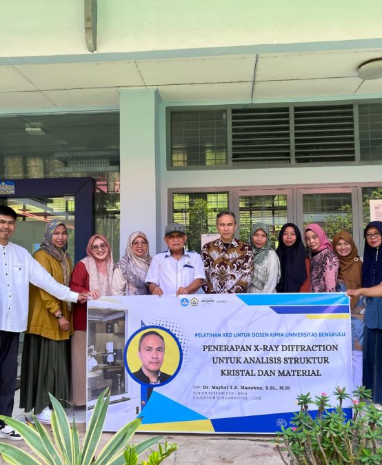 X-Ray Diffraction Training for Chemistry Lecturers at University of Bengkulu: Enhancing Understanding in Crystal Structure and Material Analysis