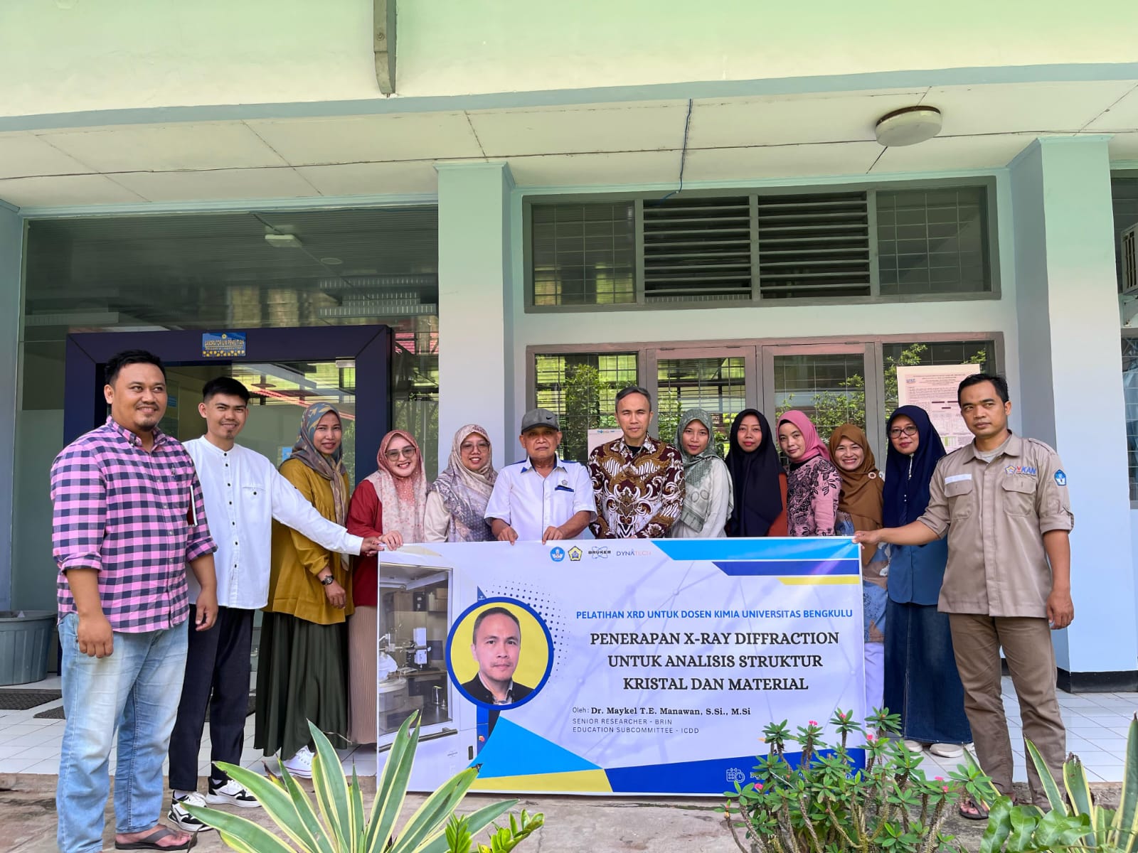 X-Ray Diffraction Training for Chemistry Lecturers at University of Bengkulu: Enhancing Understanding in Crystal Structure and Material Analysis X-Ray Diffraction Training for Chemistry Lecturers at University of Bengkulu: Enhancing Understanding in Crystal Structure and Material Analysis