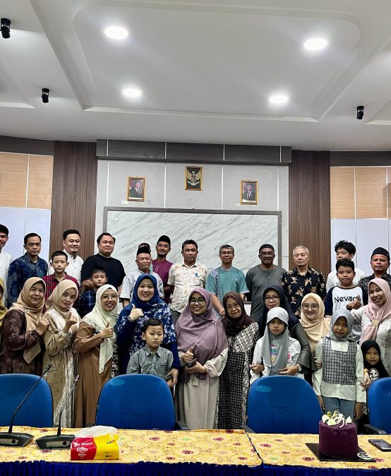IFTAR GATHERING OF LECTURERS AND STAFF OF THE UNDERGRADUATE AND MASTER’S CHEMISTRY PROGRAMS AT UNIVERSITY OF BENGKULU: STRENGTHENING BONDS IN THE HOLY MONTH OF RAMADAN