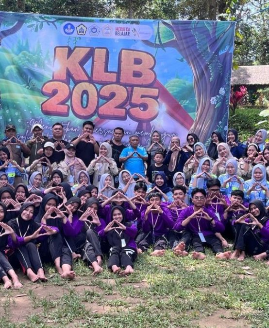 KLB HIMAKIM 2025: Membangun Solidaritas dan Harmoni Mahasiswa Kimia Universitas Bengkulu di Alam Terbuka