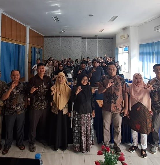 Department of Chemistry UNIB Holds Public Lecture and Practitioner Teaching Program on Biotechnology and Advanced Materials for Impactful Research