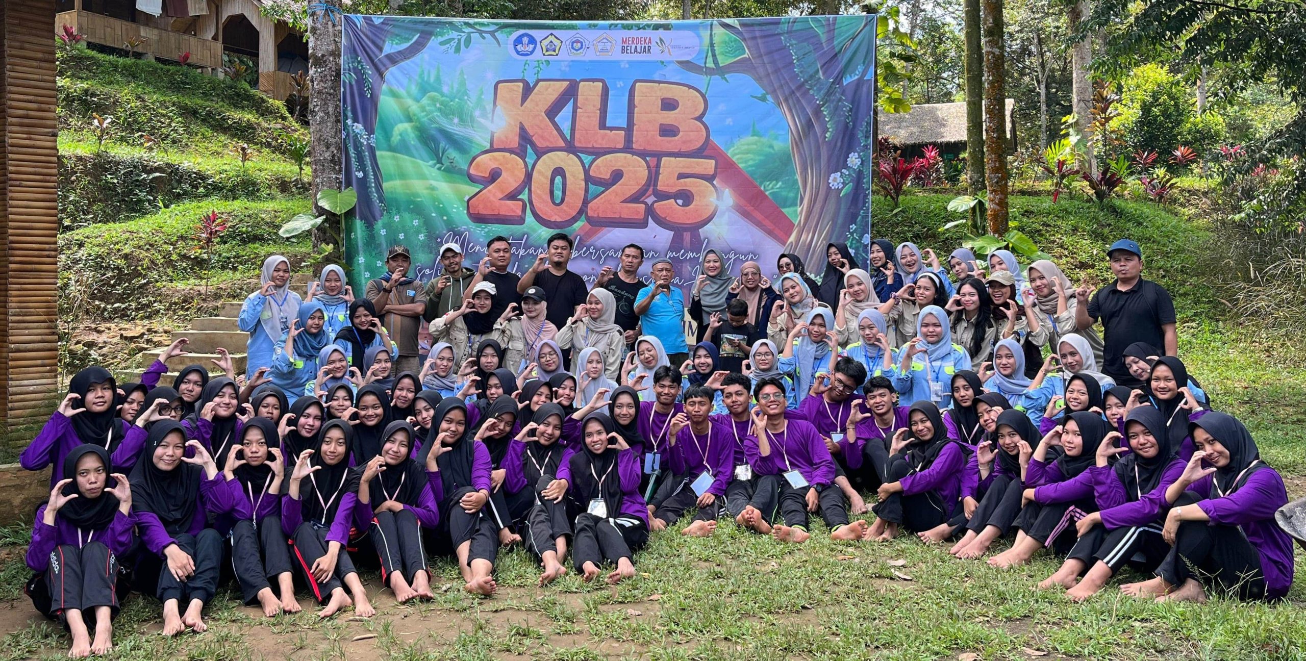 🌲 KLB HIMAKIM 2025: Membangun Solidaritas Mahasiswa Kimia UNIB Lewat Alam 🌲 KLB HIMAKIM 2025: Membangun Solidaritas Mahasiswa Kimia UNIB Lewat Alam