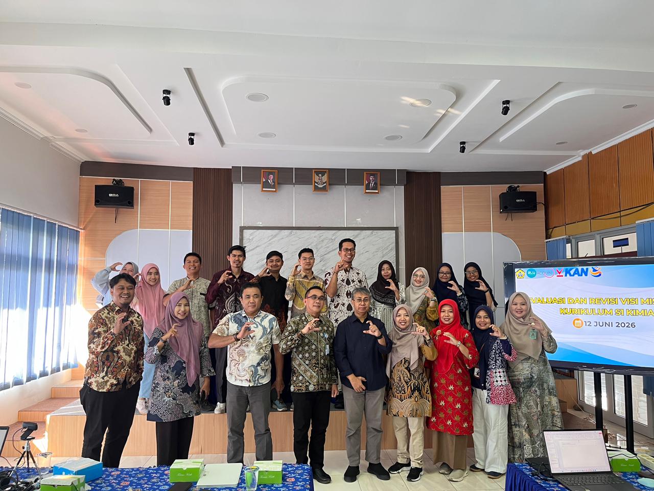 Prodi S1 Kimia Universitas Bengkulu Gelar FGD Pengembangan dan Revisi Kurikulum Berbasis Kebutuhan Stakeholder