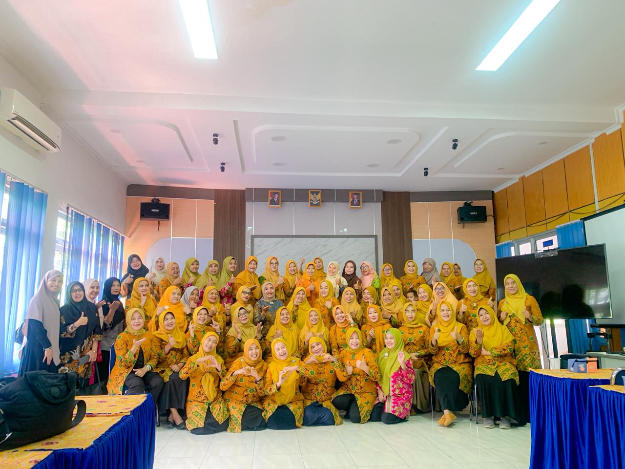 DWP FMIPA UNIB Gelar Pertemuan Bulanan, Angkat Tema Kesehatan Reproduksi Wanita DWP FMIPA UNIB Gelar Pertemuan Bulanan, Angkat Tema Kesehatan Reproduksi Wanita