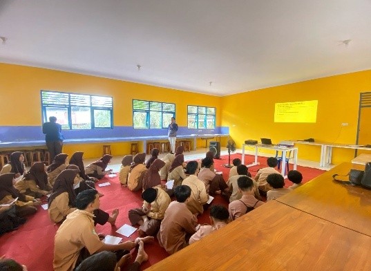 Edukasi Kesehatan tentang Conscious Regain : Penanganan Korban Pingsan di SMPN 21 Bengkulu Tengah oleh Tim Pengabdian Masyarakat Prodi D3 Keperawatan Universitas Bengkulu Tahun 2025 Edukasi Kesehatan tentang Conscious Regain : Penanganan Korban Pingsan di SMPN 21 Bengkulu Tengah oleh Tim Pengabdian Masyarakat Prodi D3 Keperawatan Universitas Bengkulu Tahun 2025