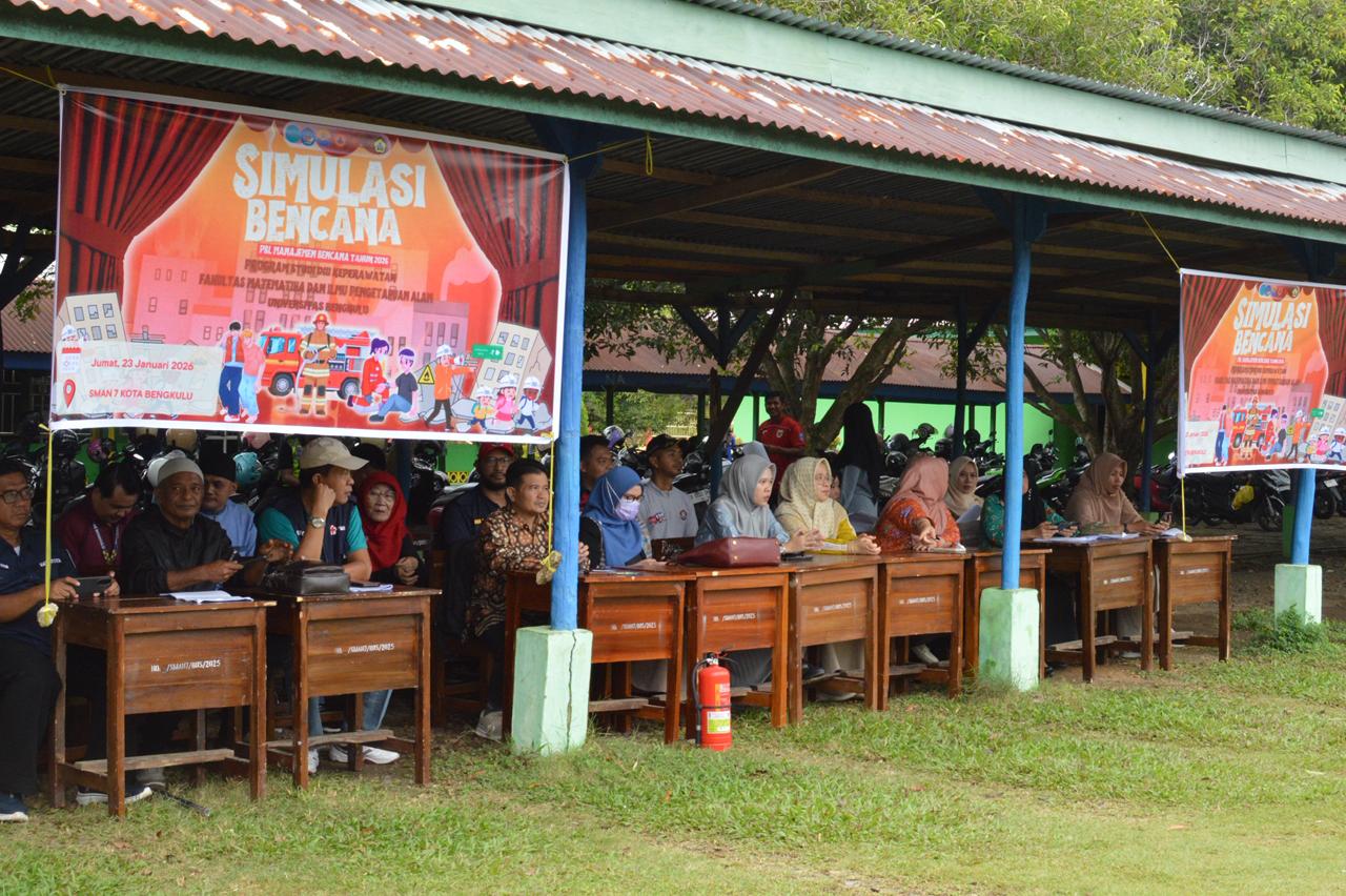 Cetak Sejarah! SMAN 7 Bengkulu dan Prodi D3 Keperawatan FMIPA UNIB Jadi Penyelenggara Simulasi Bencana SPAB Pertama di Provinsi Bengkulu
