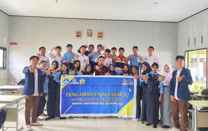 Gerakan Siswa Tanggap Darurat: Dosen Edukasi Teknik C-Spine Control bagi Siswa SMKN 7 Kota Bengkulu