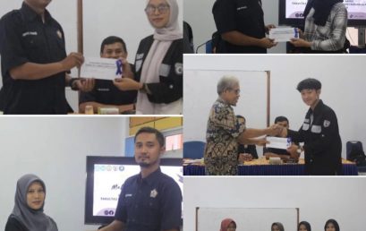 PENYERAHAN INSENTIF KEPADA MAHASISWA BERPRESTASI PRODI D3 LABORATORIUM SAINS