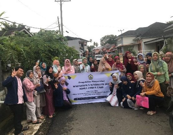 SOSIALISASI DAN PELATIHAN PEMBUATAN DETERJEN CAIR TERHADAP IBU-IBU KELOMPOK ARISAN DI PERUMAHAN AL-KAUTSAR 2 RT 24 RW 3 KELURAHAN BENTIRING PERMAI