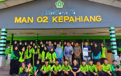 Biology Department and FMIPA UNIB intensively carry out the disseminations and promotions of “FMIPA Goes to School” Program to Senior High School Students and Teachers 